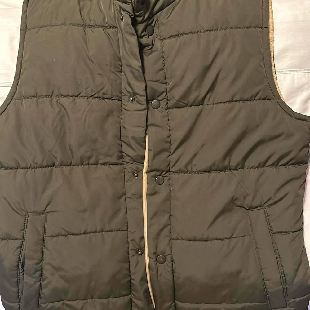 Gap Puffer Vest